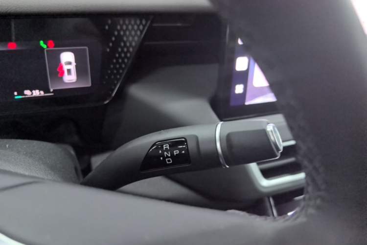 Used Wey Mocha New Energy 2024 Hi4 Four-Wheel Drive Long-Range Version Gear Lever
