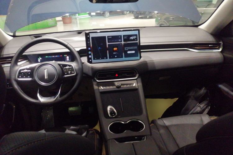Used Wey Mocha New Energy 2024 Hi4 Four-Wheel Drive Long-Range Version Interior 2