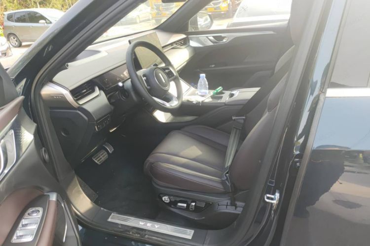 Used Wey Mocha New Energy 2024 Hi4 Four-Wheel Drive Long-Range Version Interior 3