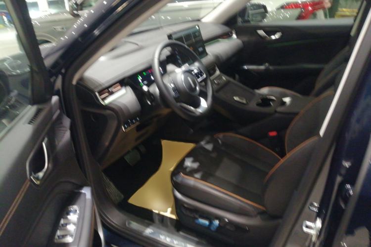 Used Wey Mocha New Energy 2024 Hi4 Four-Wheel Drive Long-Range Version Interior 3