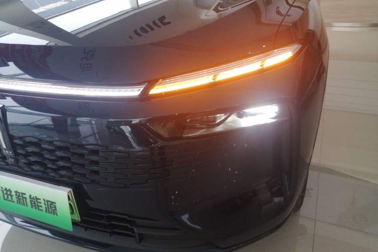 Used Wey Mocha New Energy 2024 Hi4 Four-Wheel Drive Long-Range Version Left Front Headlight