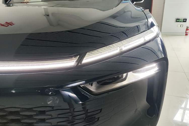 Used Wey Mocha New Energy 2024 Hi4 Four-Wheel Drive Long-Range Version Left Front Headlight