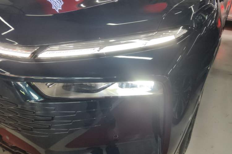 Used Wey Mocha New Energy 2024 Hi4 Four-Wheel Drive Long-Range Version Left Front Headlight