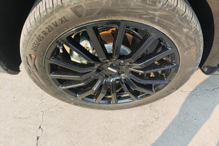 Used Wey Mocha New Energy 2024 Hi4 Four-Wheel Drive Long-Range Version Left Front Wheel Hub