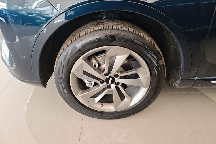 Used Wey Mocha New Energy 2024 Hi4 Four-Wheel Drive Long-Range Version Left Front Wheel Hub