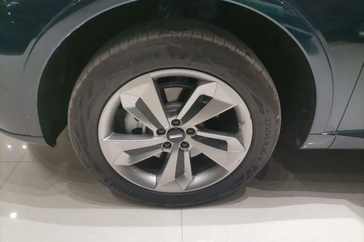 Used Wey Mocha New Energy 2024 Hi4 Four-Wheel Drive Long-Range Version Left Front Wheel Hub