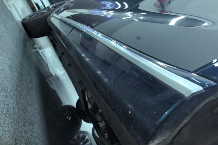 Used Wey Mocha New Energy 2024 Hi4 Four-Wheel Drive Long-Range Version Left Side Sill