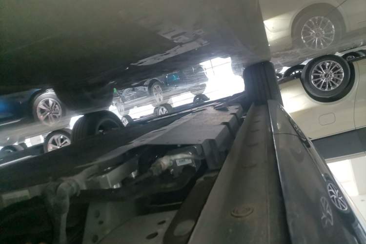 Used Wey Mocha New Energy 2024 Hi4 Four-Wheel Drive Long-Range Version Left Side Sill