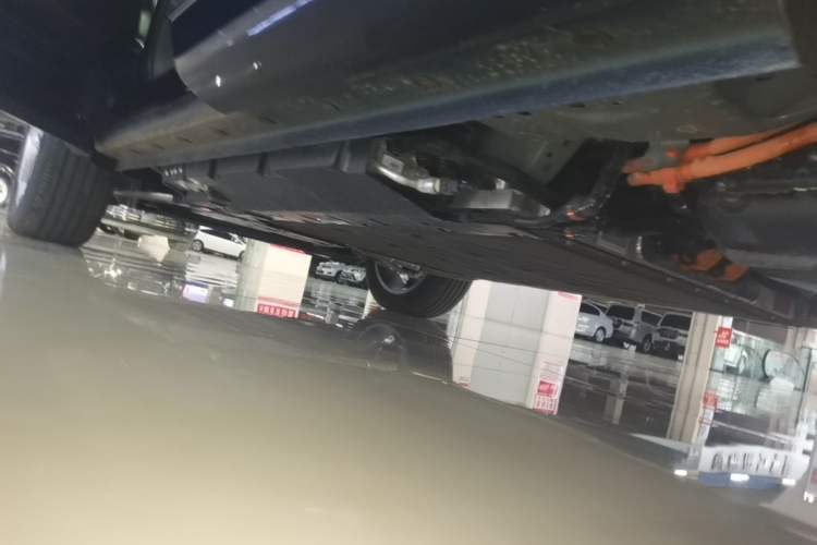Used Wey Mocha New Energy 2024 Hi4 Four-Wheel Drive Long-Range Version Left Side Sill