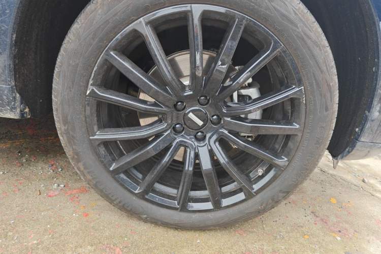 Used Wey Mocha New Energy 2024 Hi4 Four-Wheel Drive Long-Range Version Right Front Wheel Hub