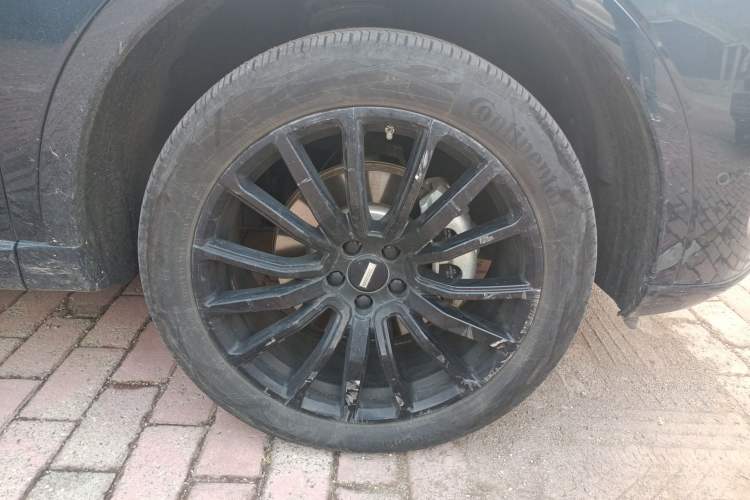 Used Wey Mocha New Energy 2024 Hi4 Four-Wheel Drive Long-Range Version Right Front Wheel Hub