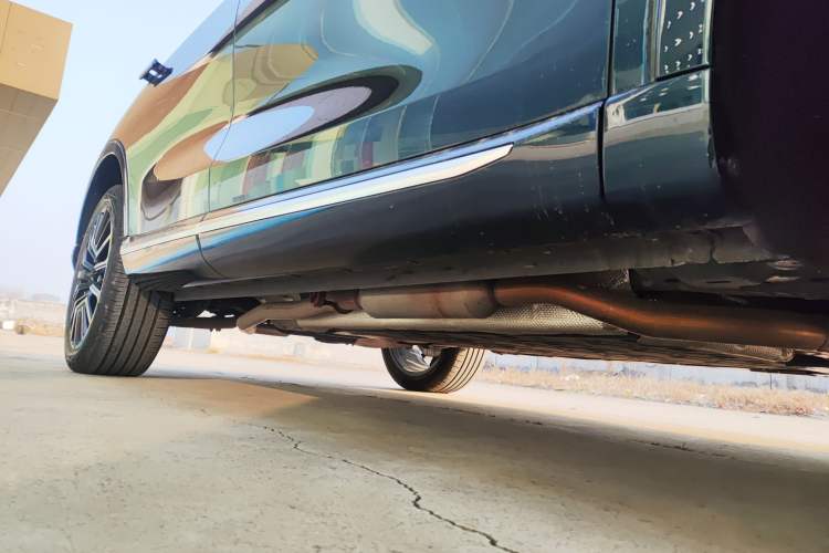 Used Wey Mocha New Energy 2024 Hi4 Four-Wheel Drive Long-Range Version Right Side Sill