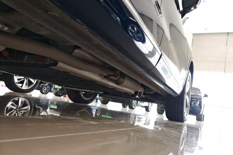 Used Wey Mocha New Energy 2024 Hi4 Four-Wheel Drive Long-Range Version Right Side Sill