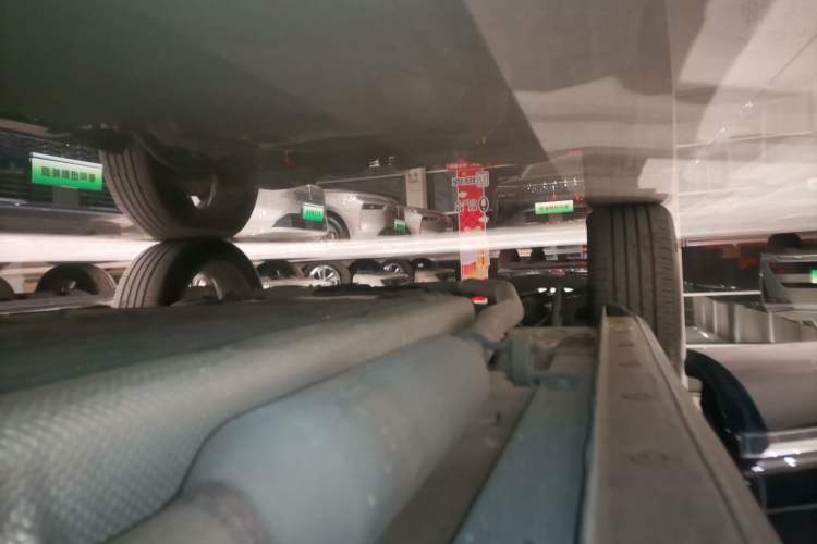 Used Wey Mocha New Energy 2024 Hi4 Four-Wheel Drive Long-Range Version Right Side Sill