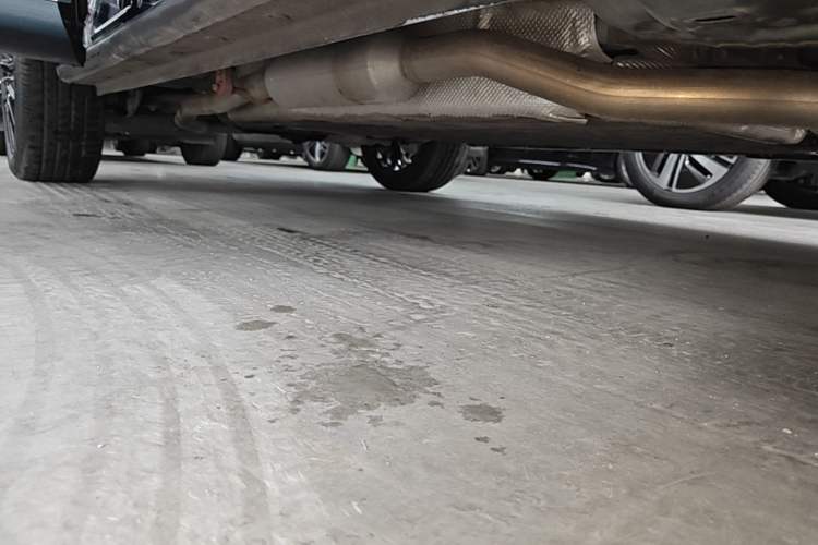 Used Wey Mocha New Energy 2024 Hi4 Four-Wheel Drive Long-Range Version Right Side Sill