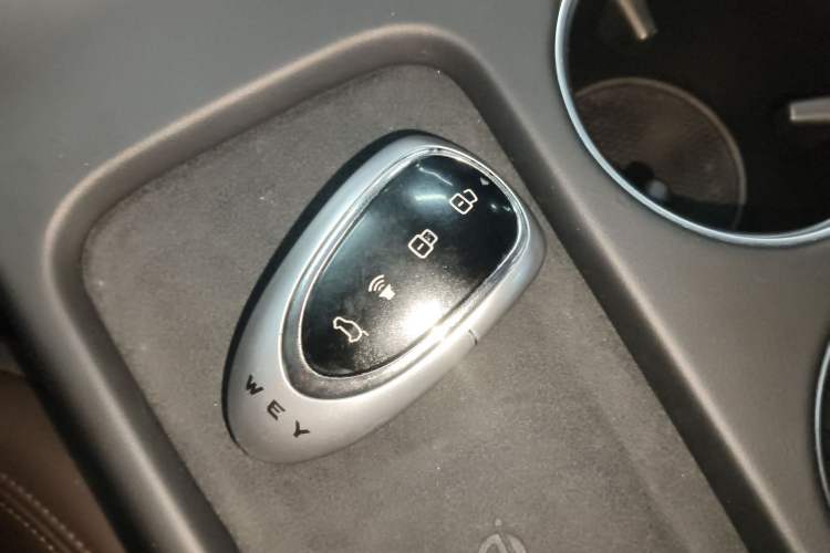 Used Wey Mocha New Energy 2024 Hi4 Four-Wheel Drive Long-Range Version Vehicle Key