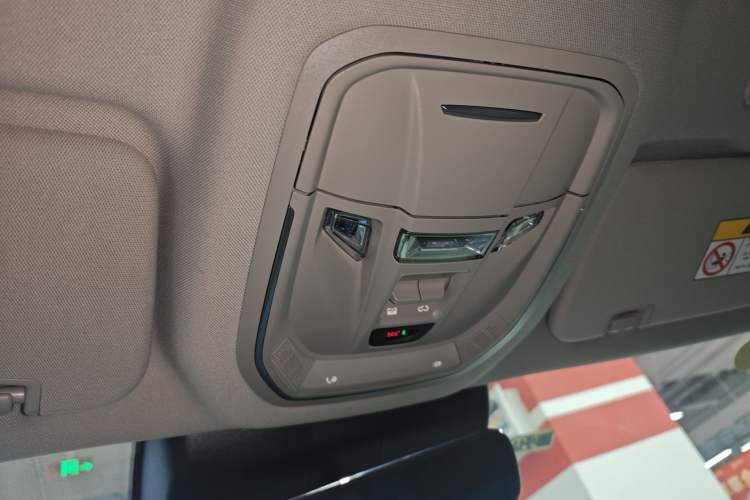 Used Wey Mocha New Energy 2024 Hi4 Four-Wheel Drive Long-Range Version Headliner