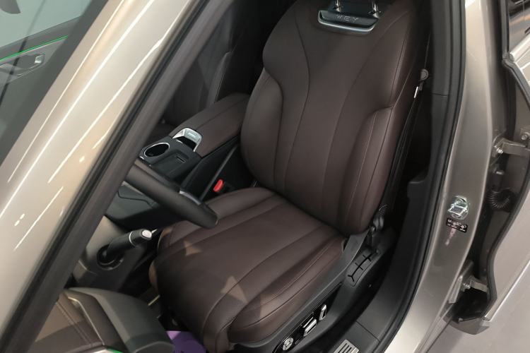 Used Wey Mocha New Energy 2024 Hi4 Four-Wheel Drive Long-Range Version Left Front Seat