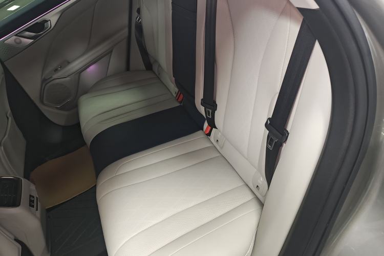 Used Wey Mocha New Energy 2024 Hi4 Four-Wheel Drive Long-Range Version Left Rear Seat