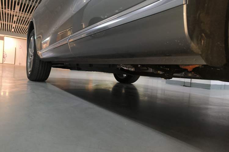 Used Wey Mocha New Energy 2024 Hi4 Four-Wheel Drive Long-Range Version Left Side Sill