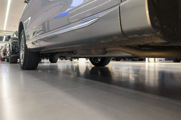 Used Wey Mocha New Energy 2024 Hi4 Four-Wheel Drive Long-Range Version Right Side Sill