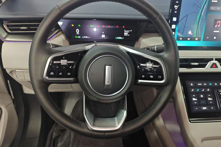 Used Wey Mocha New Energy 2024 Hi4 Four-Wheel Drive Long-Range Version Steering Wheel