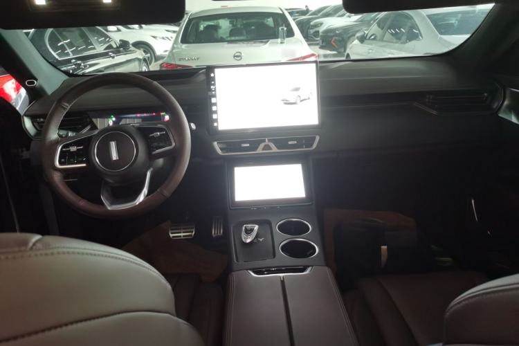 Used Wey Mocha New Energy 2024 Hi4 Four-Wheel Drive Long-Range Version Center Console