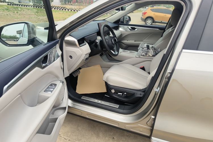 Used Wey Mocha New Energy 2024 Hi4 Four-Wheel Drive Long-Range Version Driver Seat