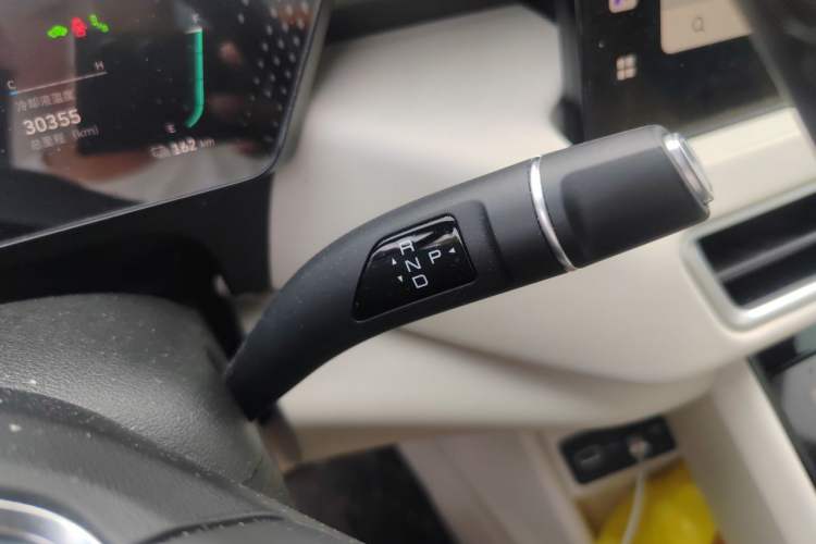 Used Wey Mocha New Energy 2024 Hi4 Four-Wheel Drive Long-Range Version Gear Lever