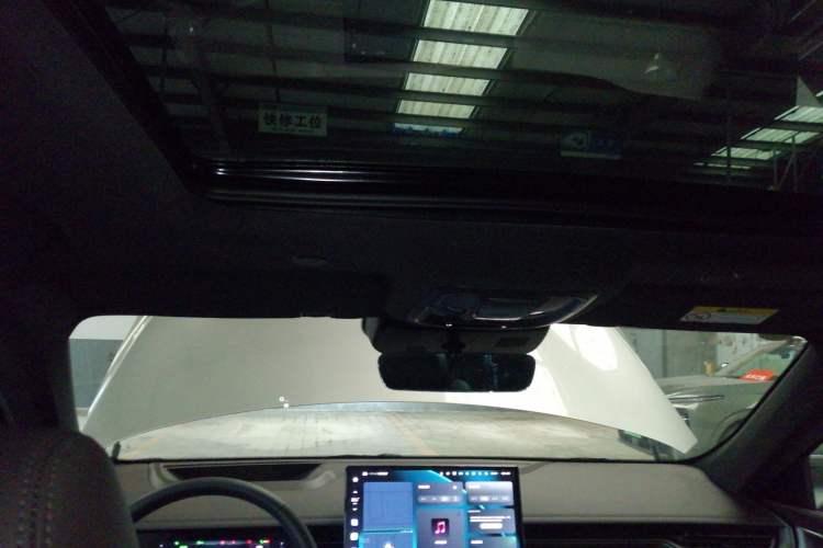 Used Wey Mocha New Energy 2024 Hi4 Four-Wheel Drive Long-Range Version Headliner