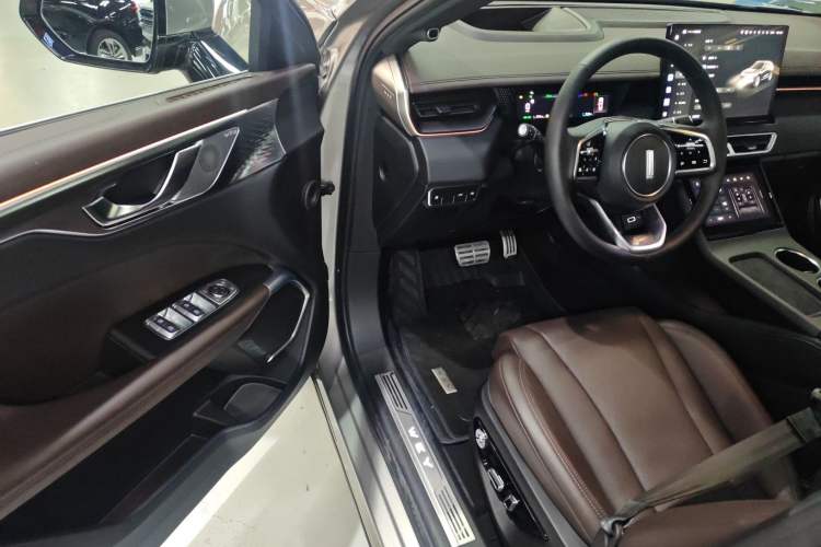 Used Wey Mocha New Energy 2024 Hi4 Four-Wheel Drive Long-Range Version Interior 3