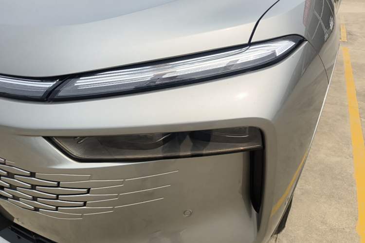 Used Wey Mocha New Energy 2024 Hi4 Four-Wheel Drive Long-Range Version Left Front Headlight