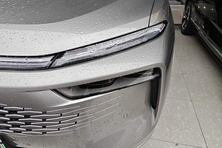 Used Wey Mocha New Energy 2024 Hi4 Four-Wheel Drive Long-Range Version Left Front Headlight