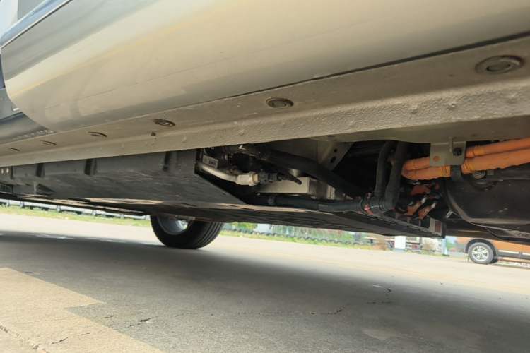 Used Wey Mocha New Energy 2024 Hi4 Four-Wheel Drive Long-Range Version Left Side Sill