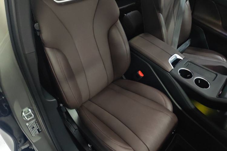 Used Wey Mocha New Energy 2024 Hi4 Four-Wheel Drive Long-Range Version Right Front Seat