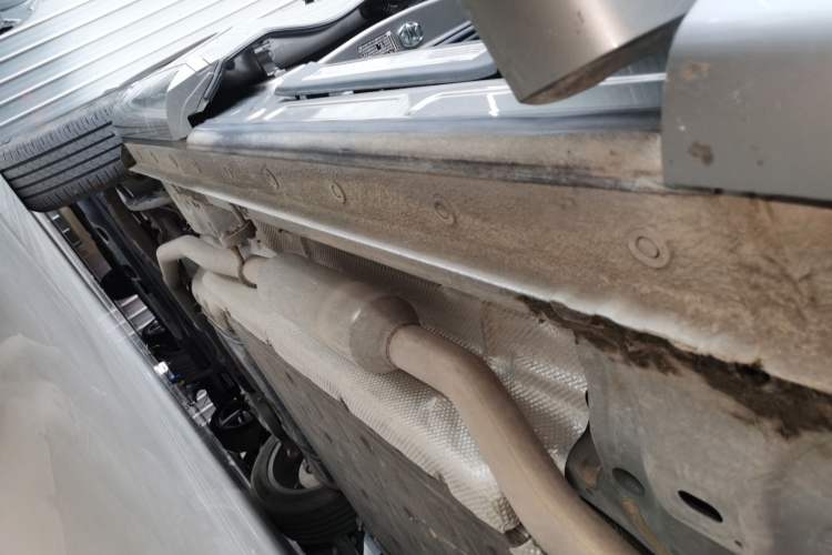 Used Wey Mocha New Energy 2024 Hi4 Four-Wheel Drive Long-Range Version Right Side Sill
