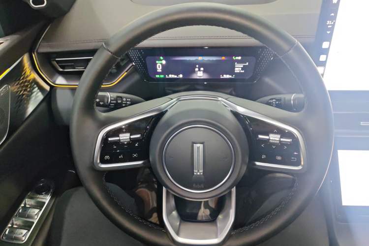 Used Wey Mocha New Energy 2024 Hi4 Four-Wheel Drive Long-Range Version Steering Wheel