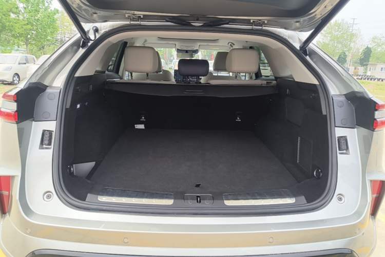 Used Wey Mocha New Energy 2024 Hi4 Four-Wheel Drive Long-Range Version Trunk
