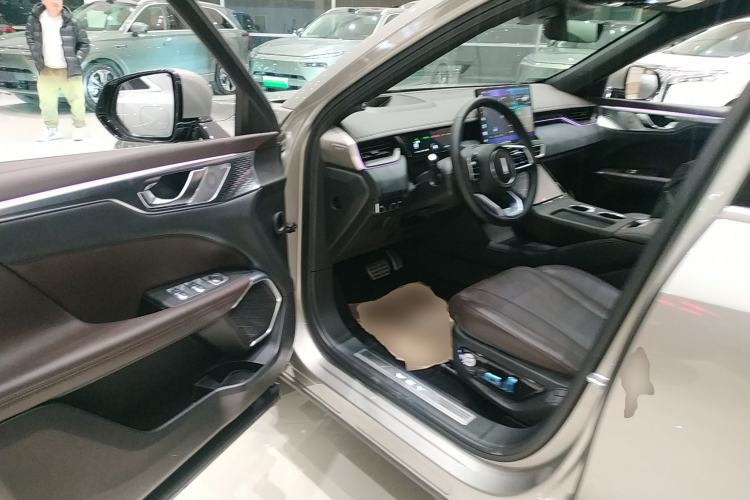 Used Wey Mocha New Energy 2024 Hi4 Four-Wheel Drive Long-Range Version Driver Seat