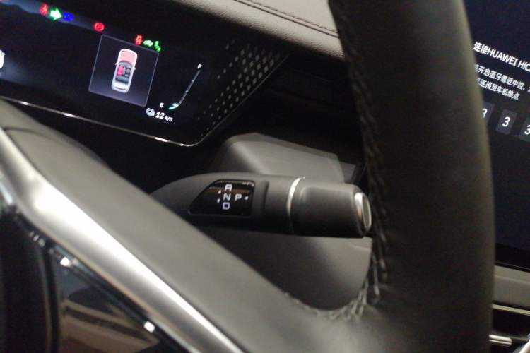Used Wey Mocha New Energy 2024 Hi4 Four-Wheel Drive Long-Range Version Gear Lever