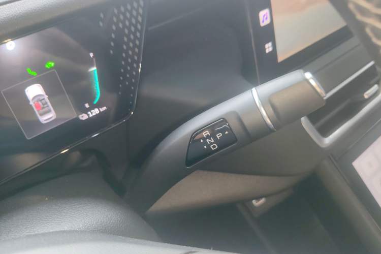 Used Wey Mocha New Energy 2024 Hi4 Four-Wheel Drive Long-Range Version Gear Lever