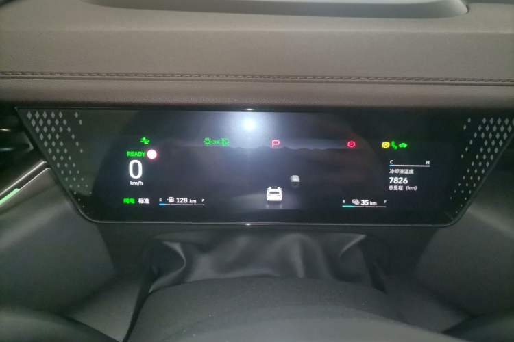 Used Wey Mocha New Energy 2024 Hi4 Four-Wheel Drive Long-Range Version Instrument Cluster