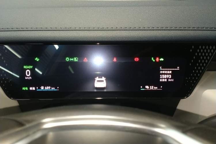 Used Wey Mocha New Energy 2024 Hi4 Four-Wheel Drive Long-Range Version Instrument Cluster