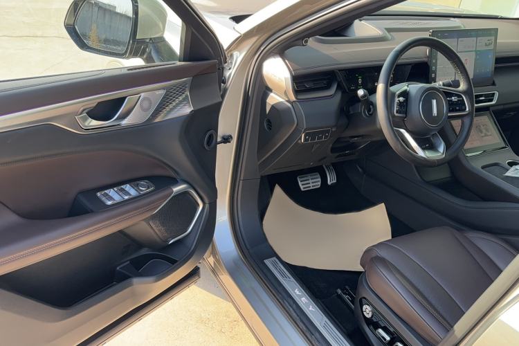 Used Wey Mocha New Energy 2024 Hi4 Four-Wheel Drive Long-Range Version Interior 4
