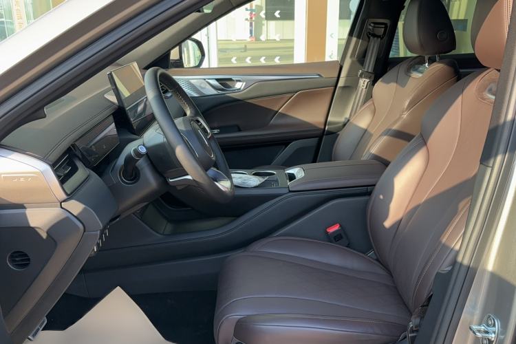 Used Wey Mocha New Energy 2024 Hi4 Four-Wheel Drive Long-Range Version Interior 4