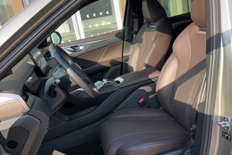 Used Wey Mocha New Energy 2024 Hi4 Four-Wheel Drive Long-Range Version Left Front Seat