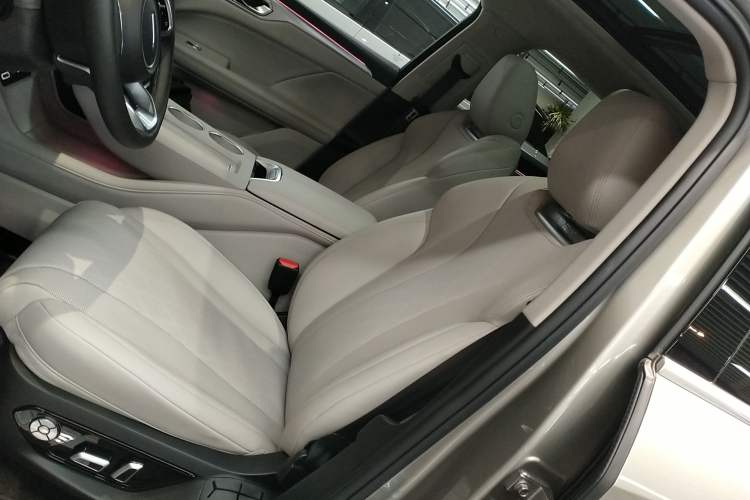 Used Wey Mocha New Energy 2024 Hi4 Four-Wheel Drive Long-Range Version Left Front Seat