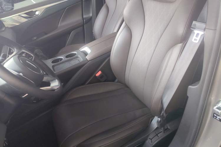 Used Wey Mocha New Energy 2024 Hi4 Four-Wheel Drive Long-Range Version Left Front Seat