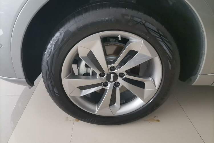 Used Wey Mocha New Energy 2024 Hi4 Four-Wheel Drive Long-Range Version Left Front Wheel Hub