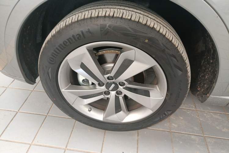 Used Wey Mocha New Energy 2024 Hi4 Four-Wheel Drive Long-Range Version Left Front Wheel Hub